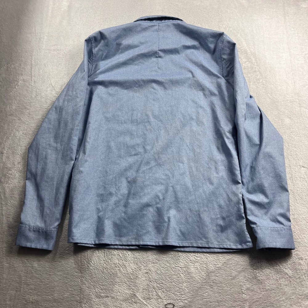 Lululemon Mens Commission Long Sleeve Button Down Shirt Blue Chambray Size M - Picture 5 of 8